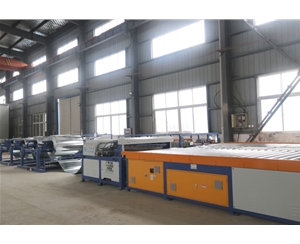 風(fēng)管生產(chǎn)線六線